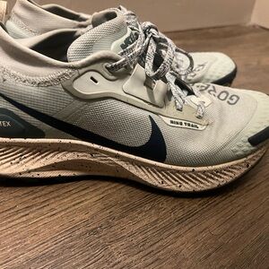 Nike Gore-Tex Trail Running Shoes
